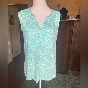 Skies Are Blue Sleeveless Patterned Split-Neck Top in turquoise & Cream